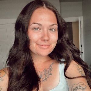 Meet your Posher, Amie